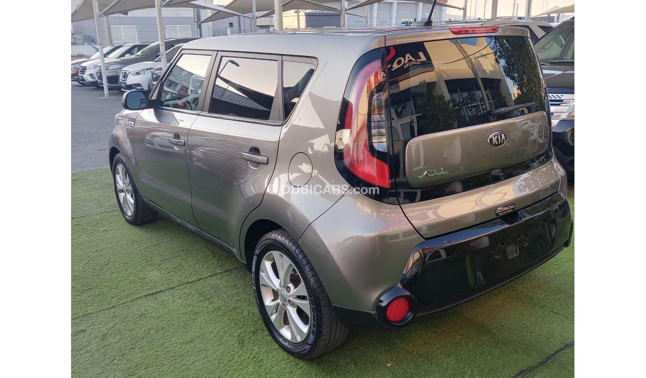 Used Kia Soul 2000 CC, 2016 model, cruise control, sensor wheels, in ...