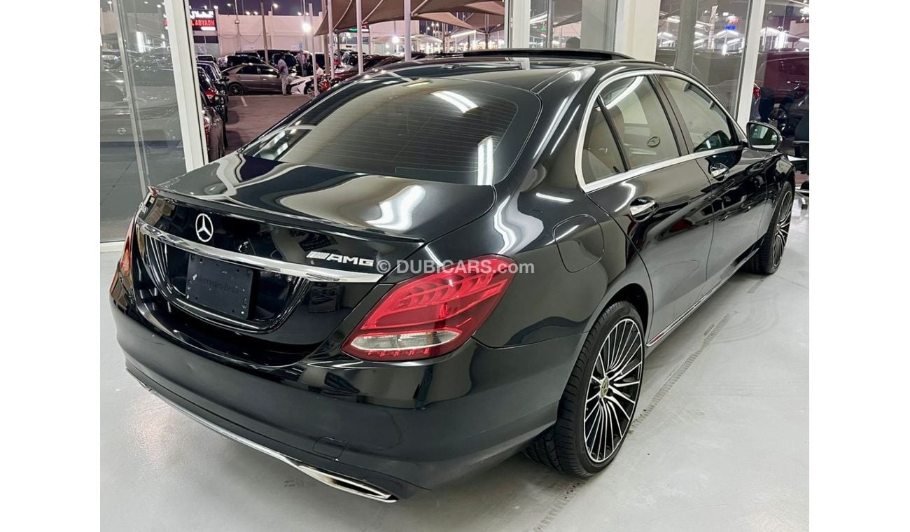 مرسيدس بنز C 300 AMG Pack 2.0L