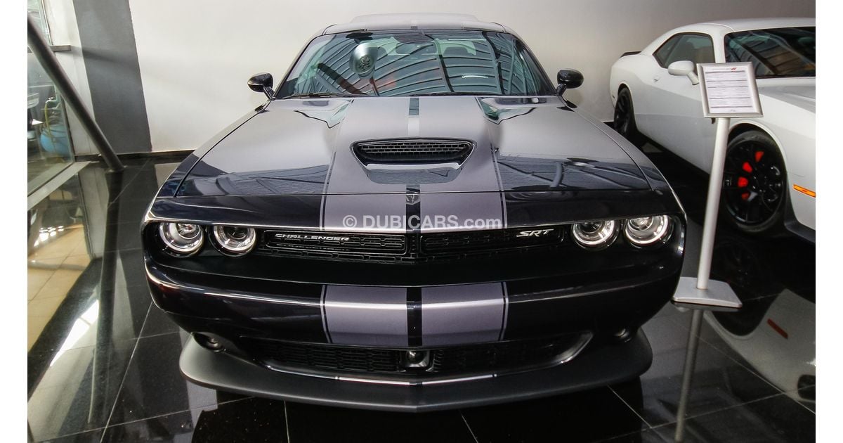 Dodge Challenger SRT 392 HEMI for sale: AED 185,000. Black, 2016