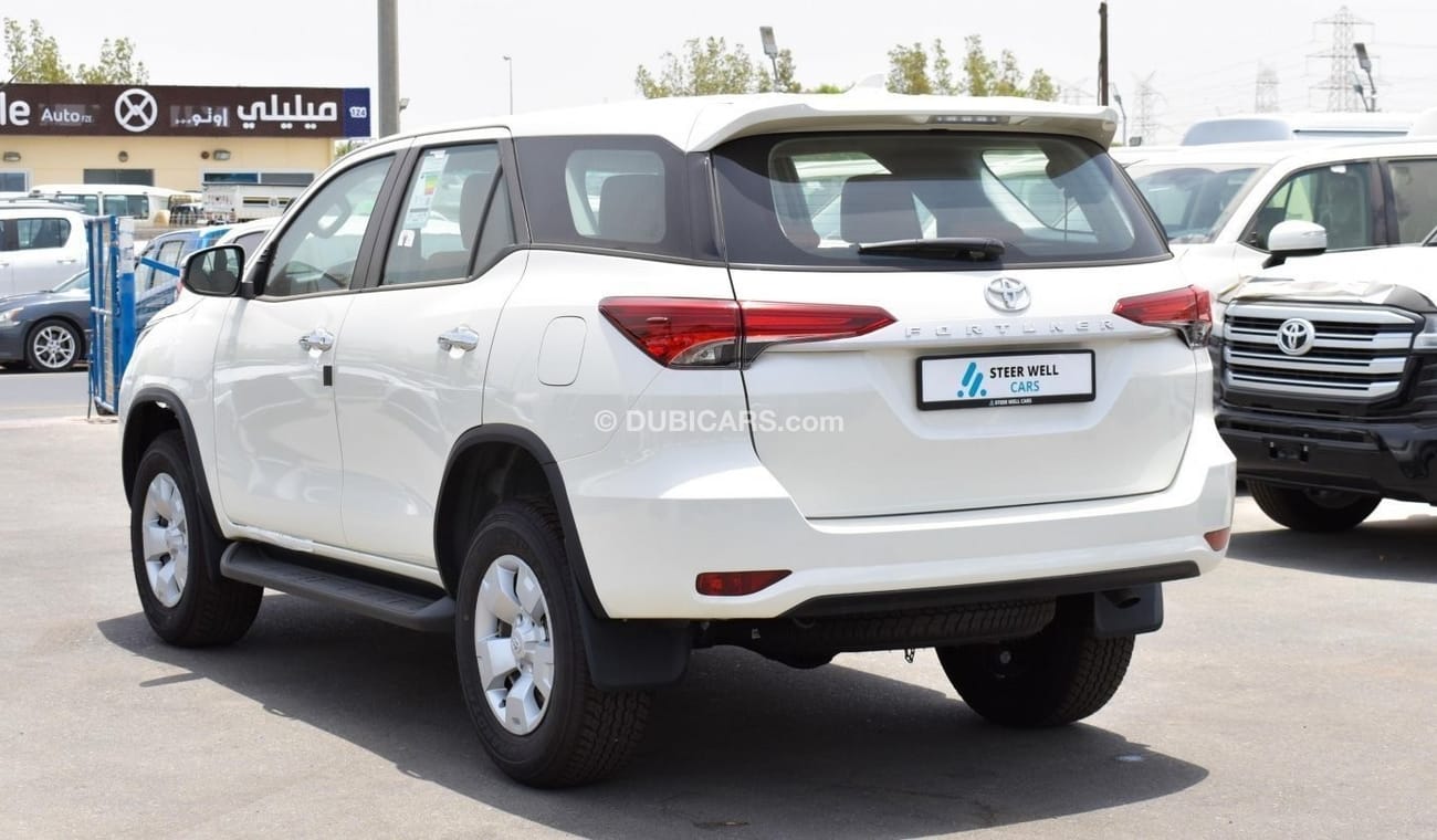 Toyota Fortuner 2022| 2.4L - DSL- E  A/T - 4X4  - FABRIC SEATS WITH GCC SPECS - EXPORT ONLY