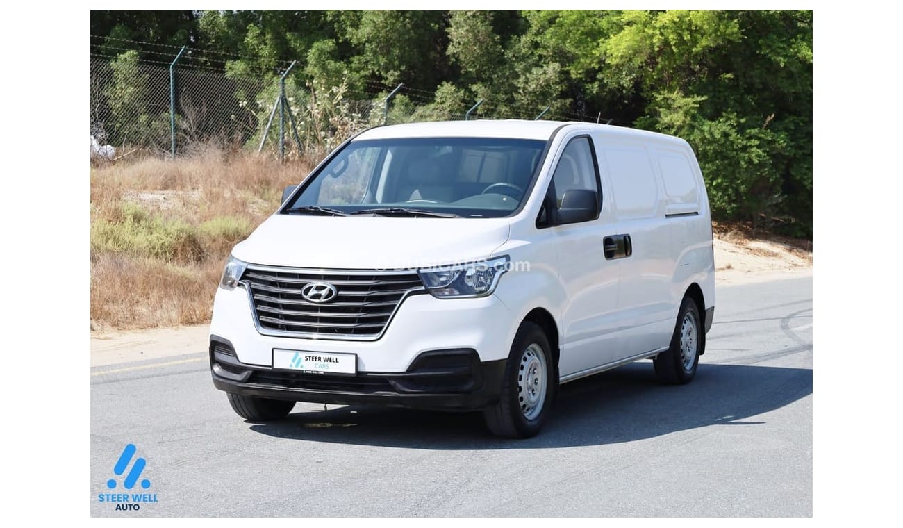 هيونداي H-1 Std 2019 Cargo Van 2.5L RWD / Diesel M/T / Like New Condition / Bulk Deals / Lowest Price / Book Now