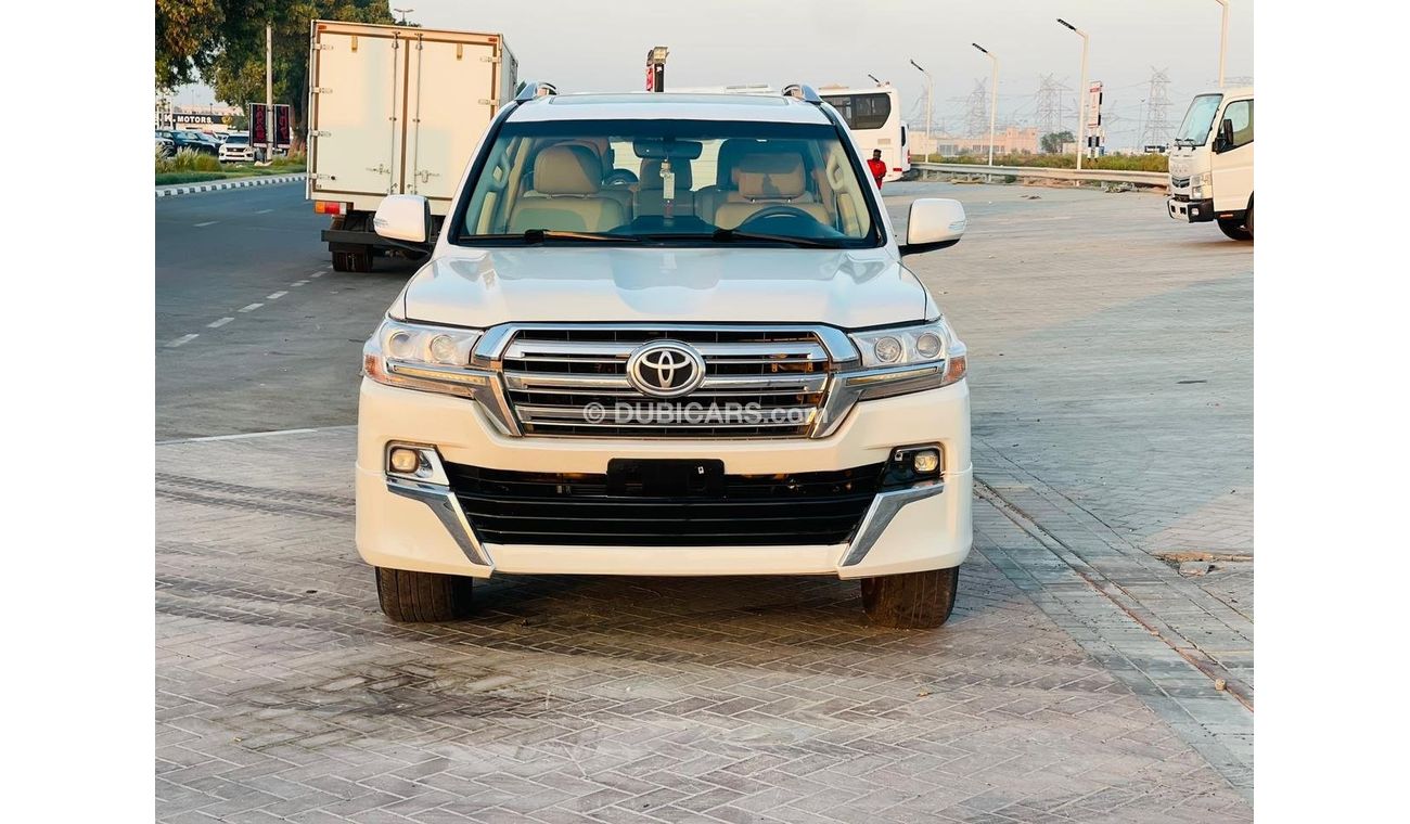 تويوتا لاند كروزر Toyota Hilux pickup 2021 GR Full Option Diesel 2.8