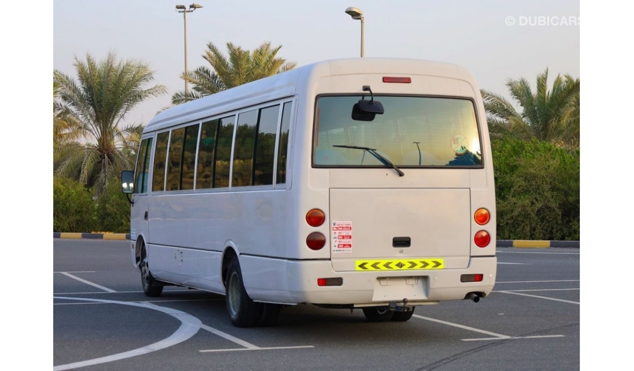 ميتسوبيشي روزا 2016 FUSO BUS DIESEL M/T | 34 SEATS - LOW MILEAGE - GCC SPECS - EXCELLENT CONDITION