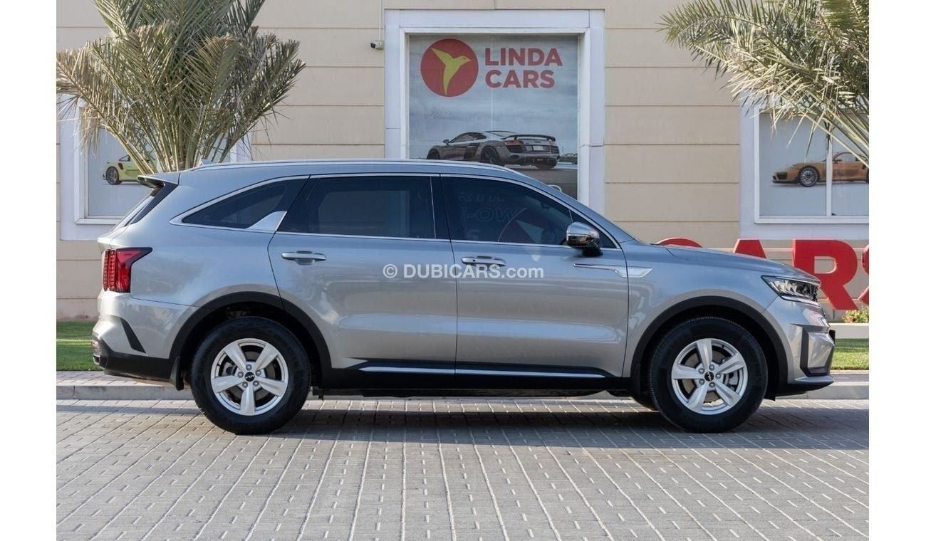 كيا سورينتو Base 2.4L FWD Kia Sorento 2023 GCC under Agency Warranty with Flexible Down-Payment.