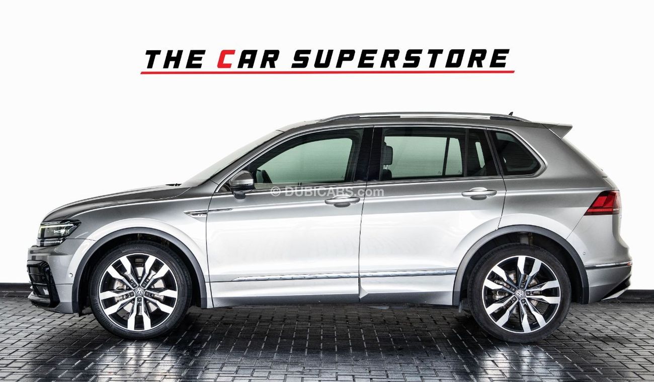 Volkswagen Tiguan R-Line 2.0L 2019-VOLKS WAGEN TIGUAN R-LINE 4MOTION-GCC-SERVICE HISTORY-1 YEAR WARRANTY