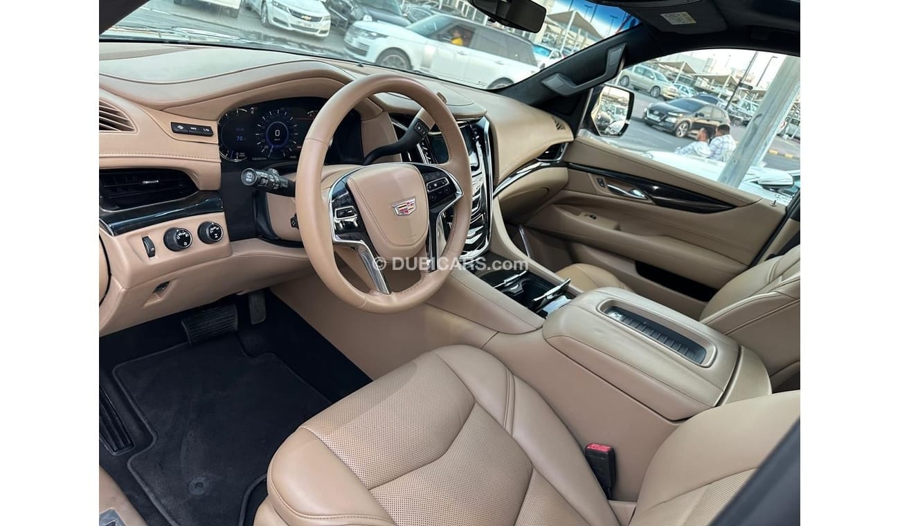 Cadillac Escalade Cadillac Escalade Platinum XLGcc2018_Excellent_Condition _Full option