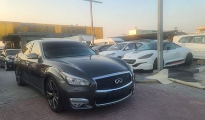 إنفينيتي Q70 Luxe 3.7L