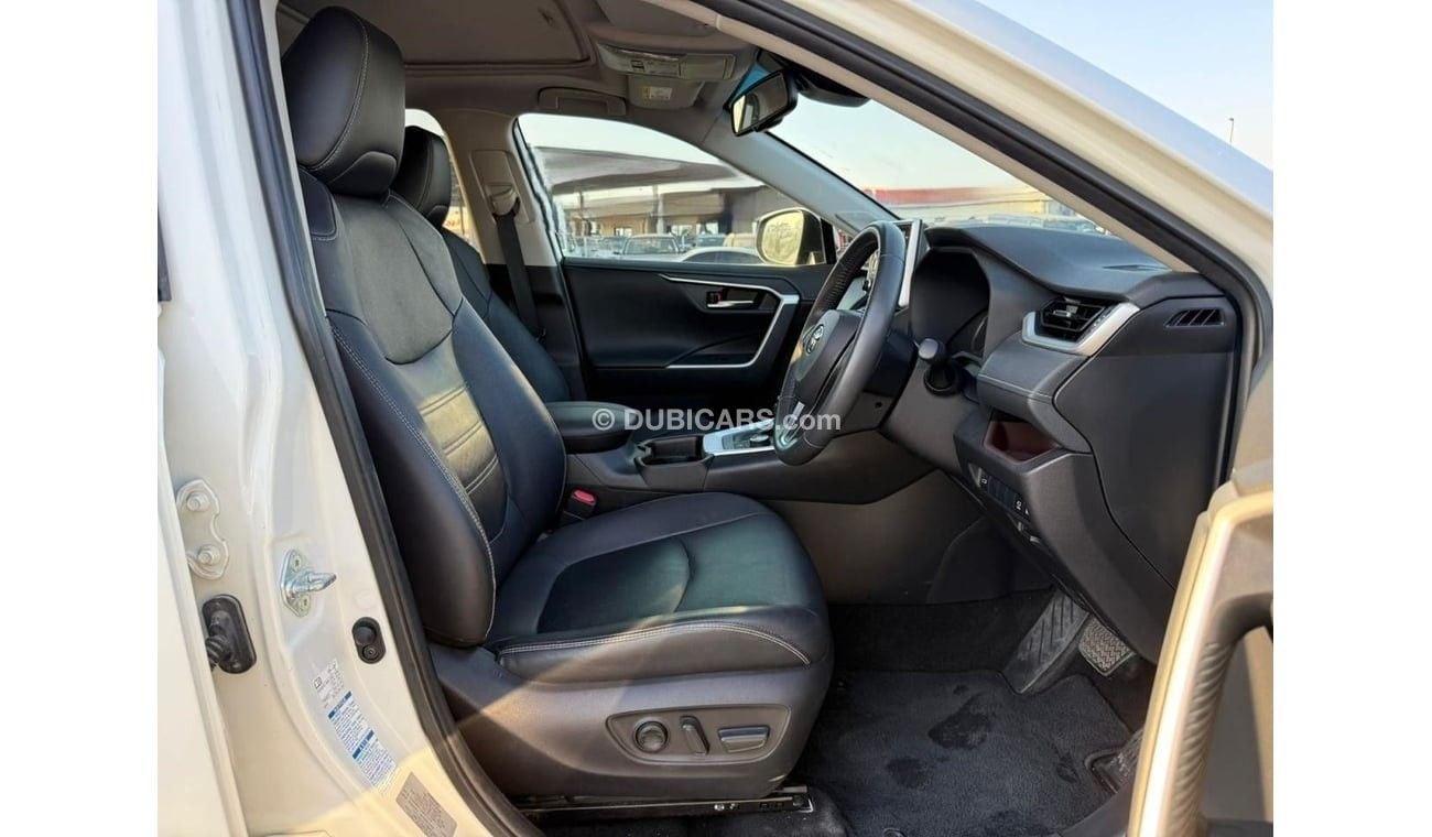 تويوتا راف ٤ SUNROOF | REAR VIEW CAMERA | 2.5L PETROL | HYBRID | AWD | RHD | 2021 | MEMORY SEAT