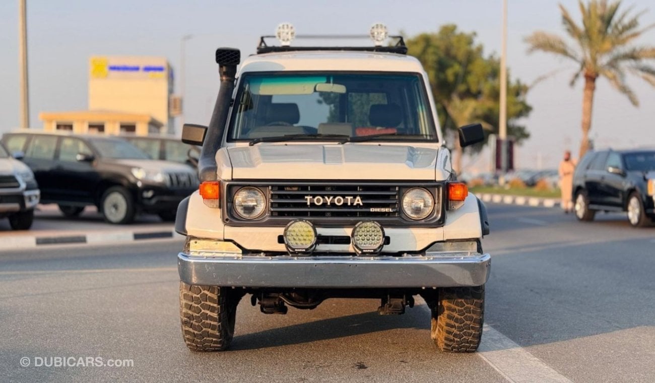 Toyota Land Cruiser Hard Top HARDTOP | ROOF RACK  | 4.2L MANUAL DIESEL ENGINE | 4 X 4 | AIR SNORKEL