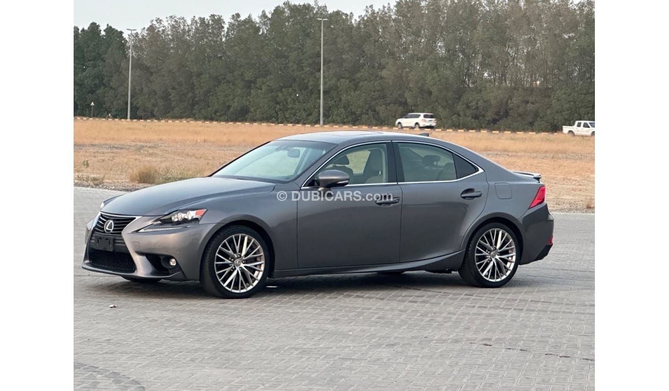 Lexus IS 200 MODEL 2016 car perfect condition inside perfect condition inside and outside