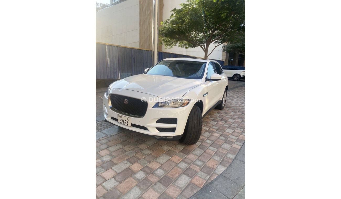 Jaguar F Pace