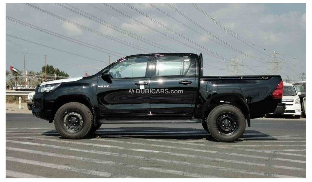 تويوتا هيلوكس Toyota hilux 2.4L diesel mid option MY2024