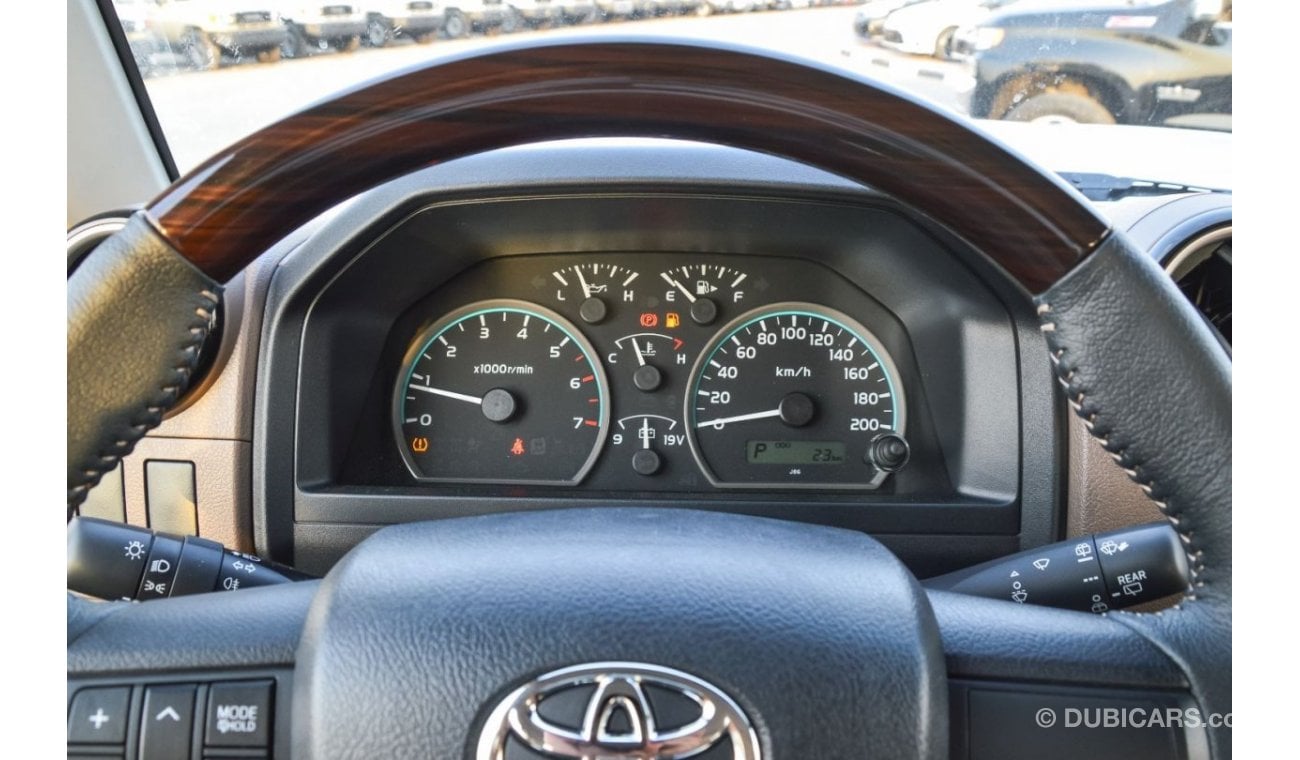 تويوتا لاند كروزر TOYOTA LAND CRUISER 71 SERIES 4.0L 4WD AT PETROL SUV 2024