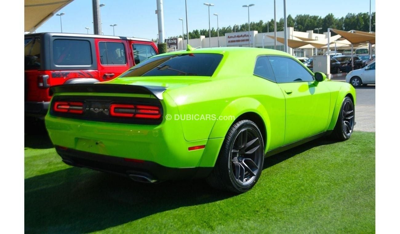 Dodge Challenger Scat Pack 6.4L (485 HP) NICE COLAR CLEAN CAR AND VERY GOOD CONDITION