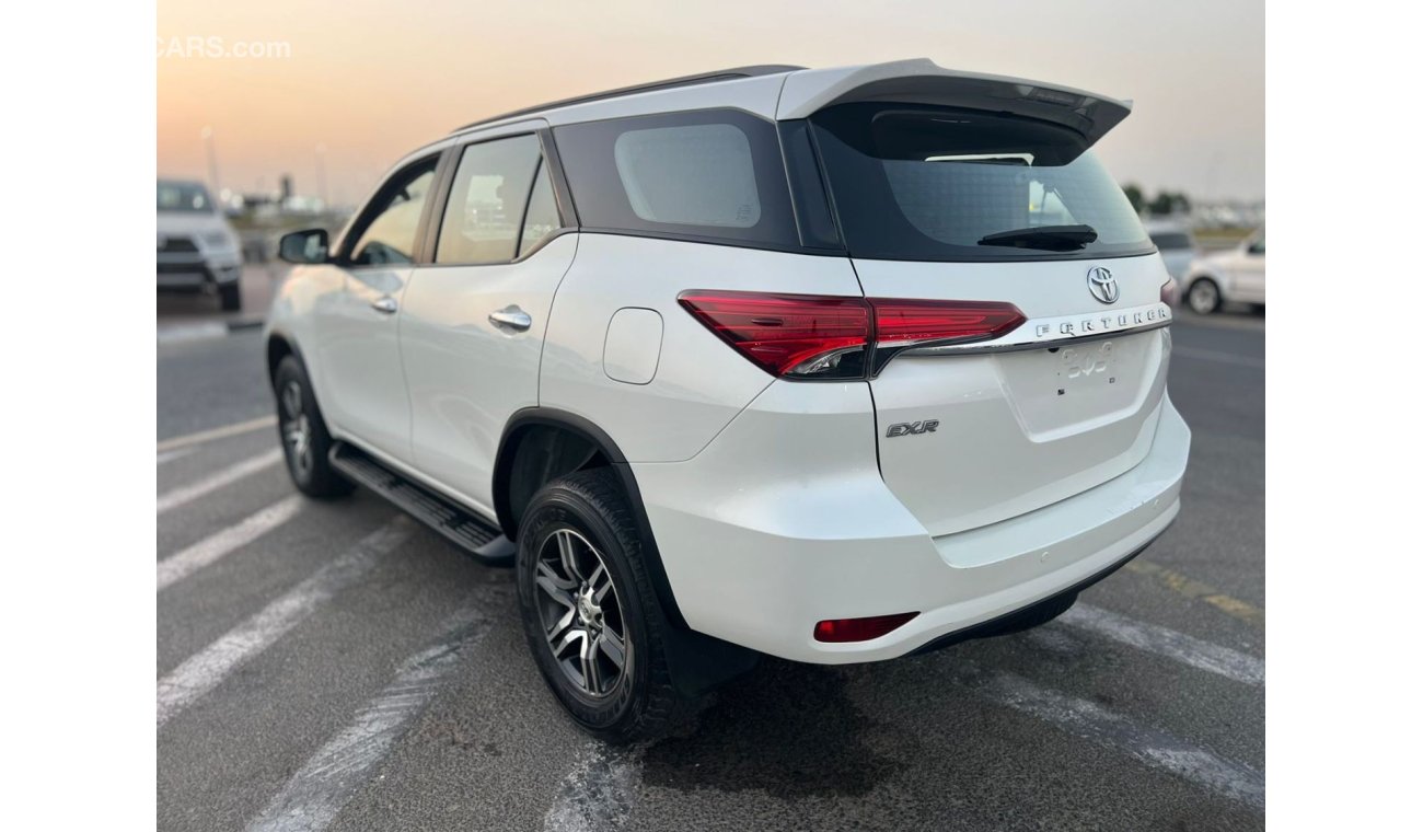 Toyota Fortuner 2020 TOYOTA FORTUNER EXR - 2.7L . v4 - PARKING SENSOR - GASOLINE / PETROL ⛽️ - BLUETOOTH  PLAY - GCC