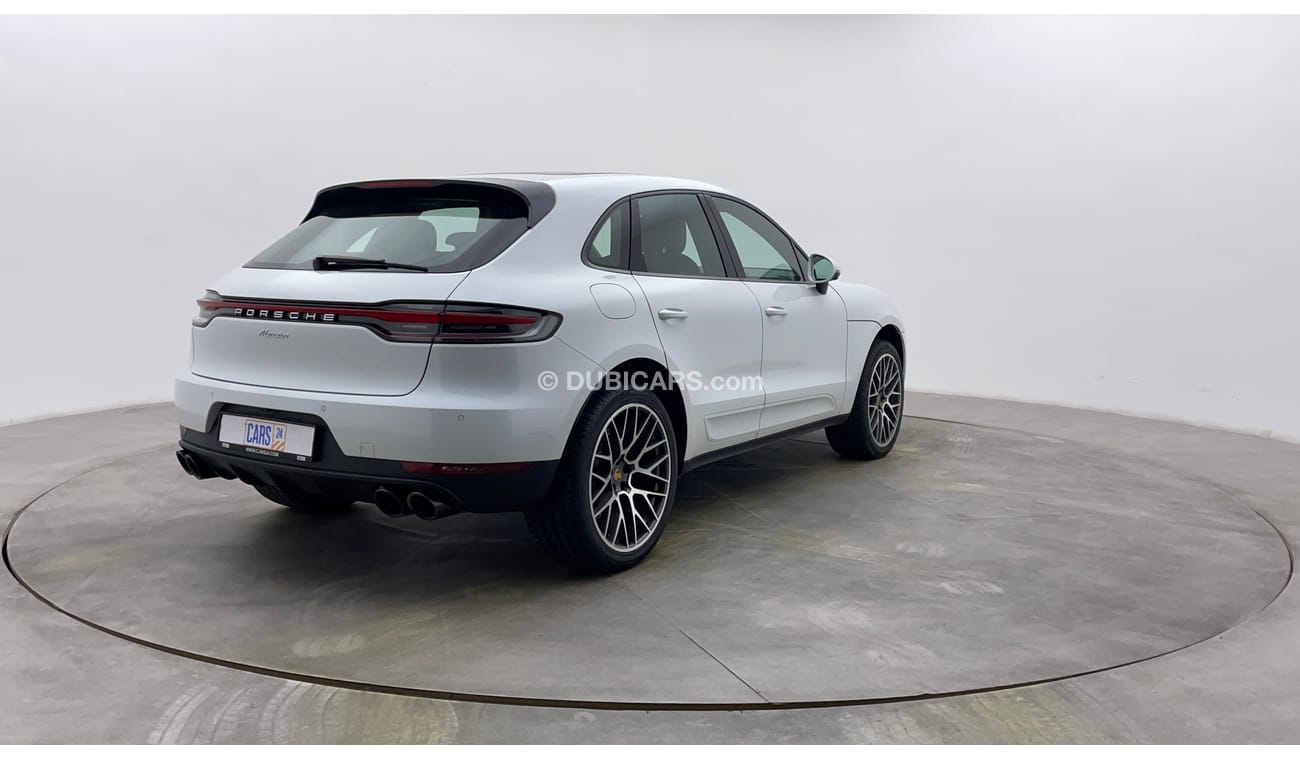 Used Porsche Macan Macan 2000 2020 for sale in Dubai - 472730