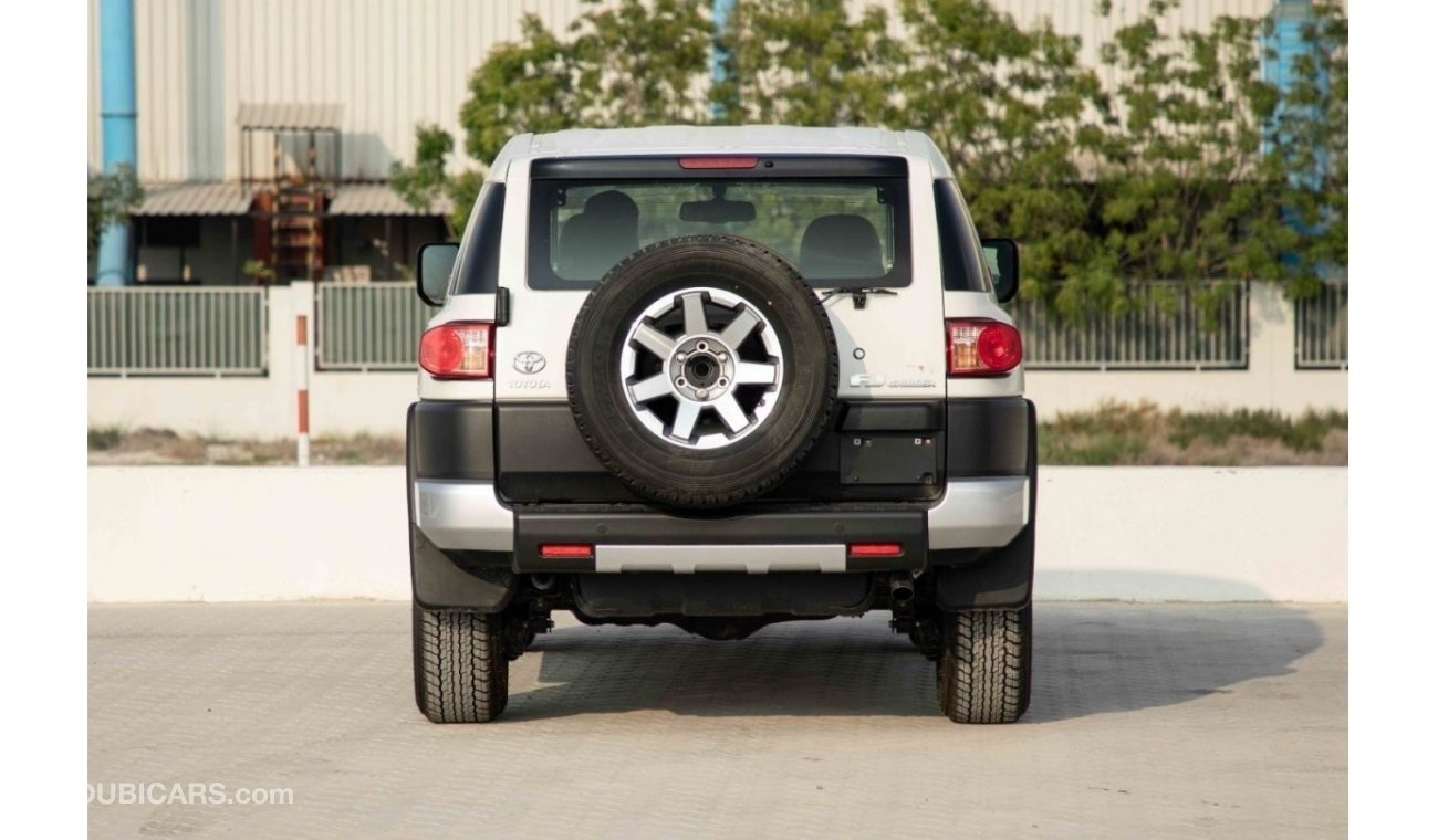 Toyota FJ Cruiser 2023 Toyota FJ Cruiser 4.0 Xtreme - White Inside Grey | Export Only