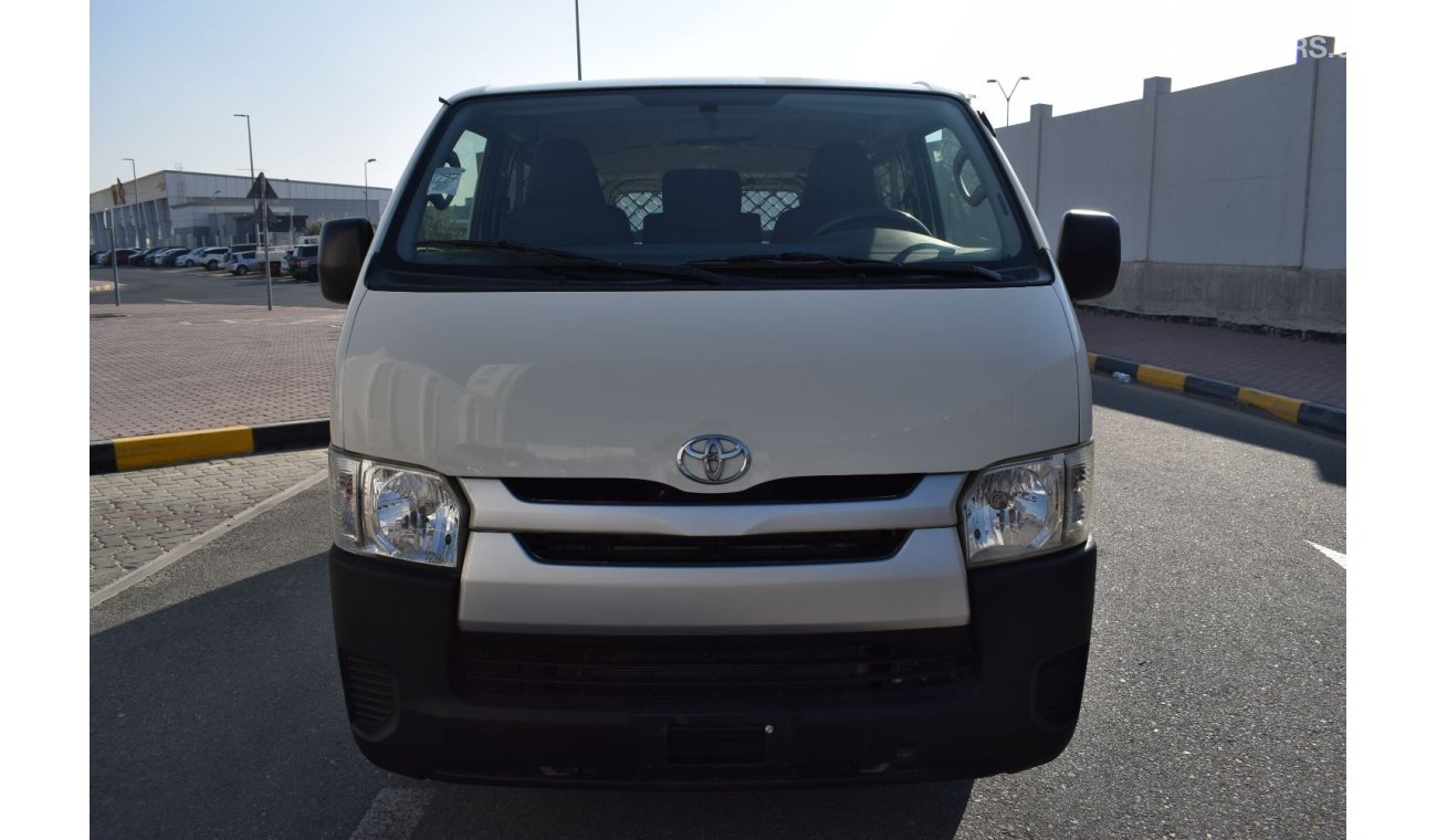 Toyota Hiace GL - Standard Roof Toyota Hiace Std roof van, model:2016. Excellent condition