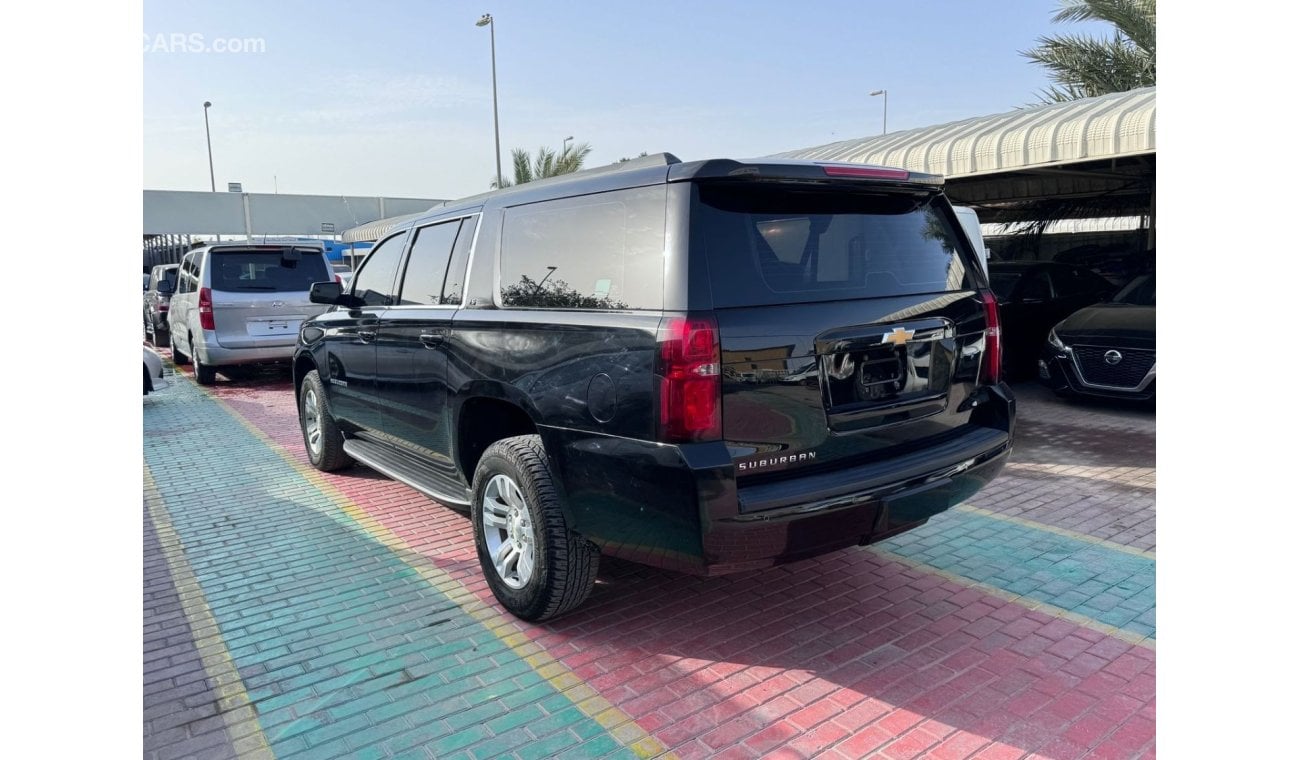 Chevrolet Suburban LT