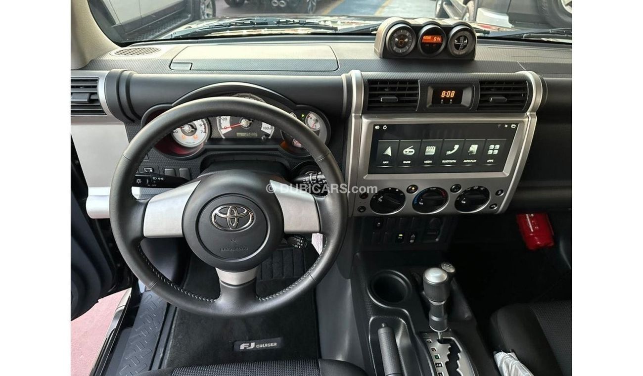 Toyota FJ Cruiser GXR GCC SPEC UNDER WARRANTY