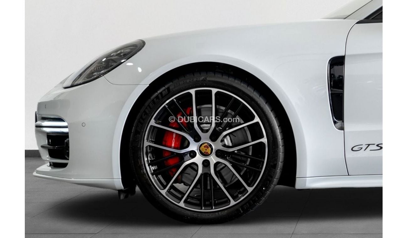 Porsche Panamera 2023 Porsche Panamera GTS / Full Service History / Porsche Warranty