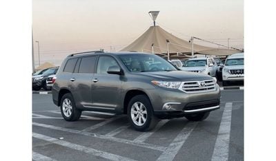 تويوتا هايلاندر 2013 Toyota Highlander 3.5L V6 Electric Seats + Rear CAM - 71,400 Mileage