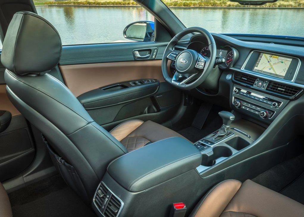 Kia Optima interior - Cockpit