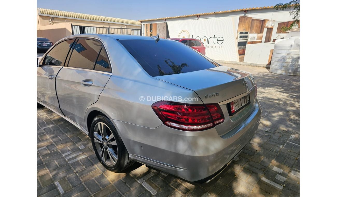 مرسيدس بنز E200 Mercedes E200