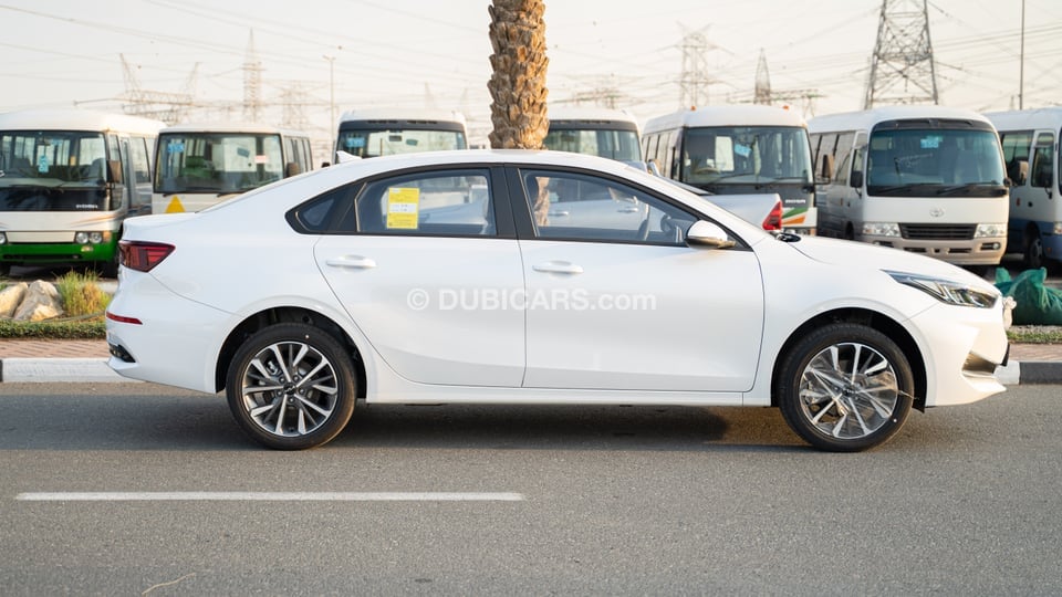 New 2022 KIA K3 ELECTRIC COMFORT EDITION 2022 for sale in Dubai - 579585