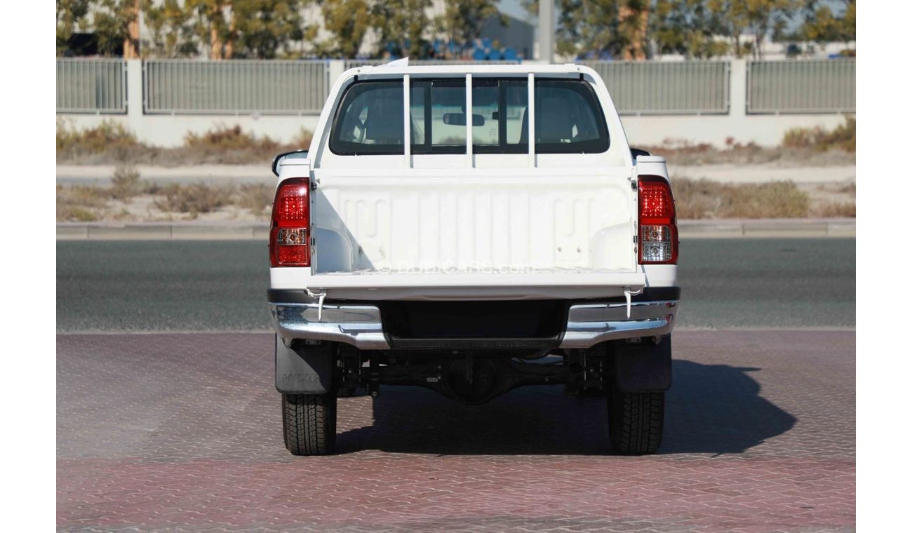 تويوتا هيلوكس 2024 TOYOTA HILUX DLXG 2.4 - SUPER WHITE inside BLACK | Export Only