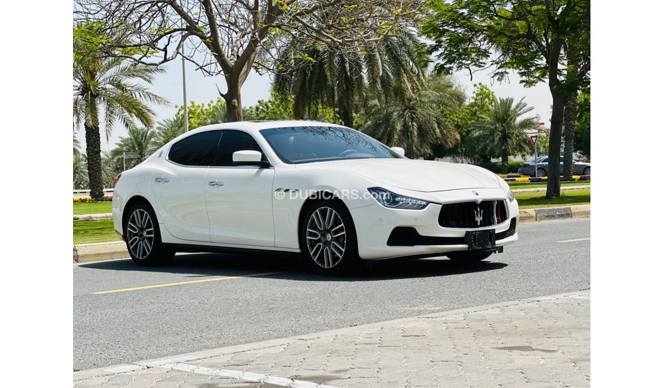 Maserati Ghibli Std MASERATI GHIBLI MODEL 2016 GCC SPACE FULL OPTION 2 KEYS