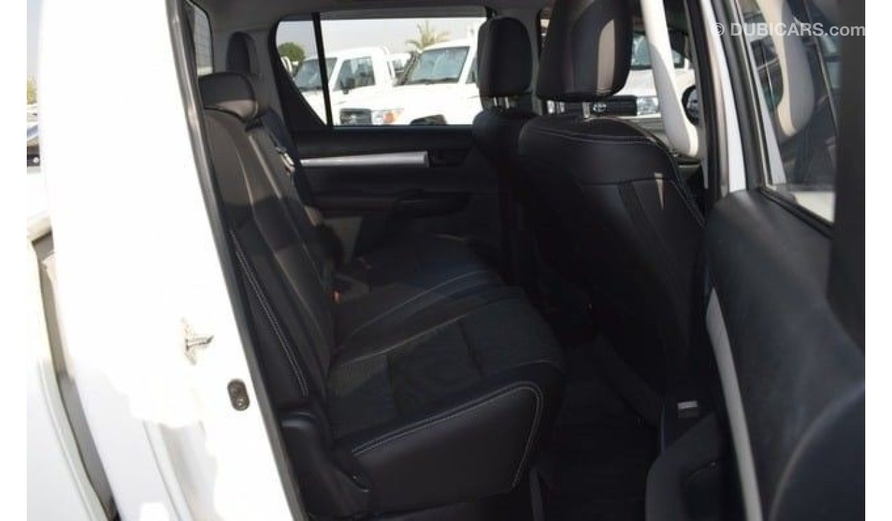 تويوتا هيلوكس TOYOTA HILUX DOUBLE CABIN SR5 D4D