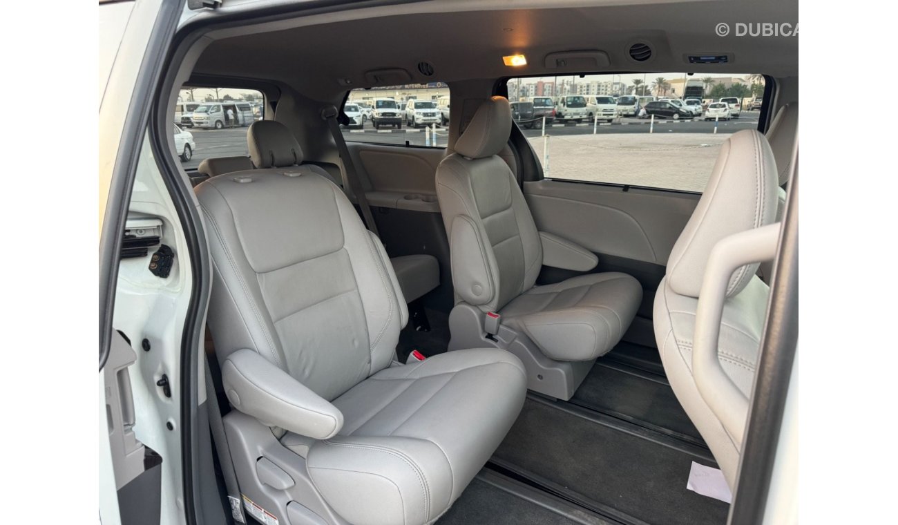 Toyota Sienna 2019 XLE SUNROOF 4x4 FULL OPTION US SPEC