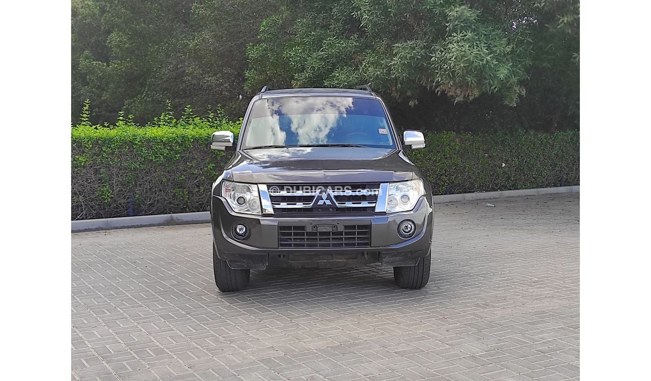 ميتسوبيشي باجيرو GLS 3.5L (186 HP) (7 Seater) Mitsubishi pajero 2013  full automatic