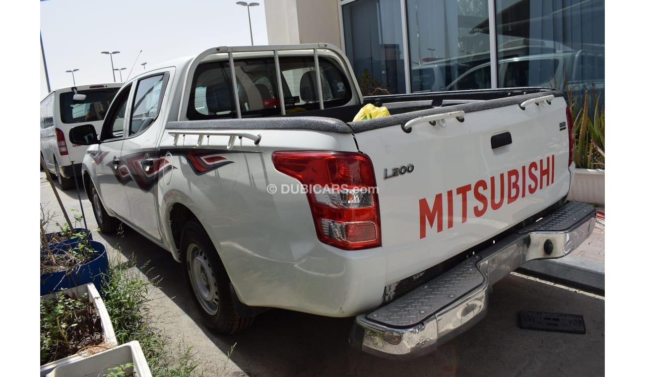 ميتسوبيشي L200 Mitsubishi L200 4x2  d/c pick up diesel, model:2017. Excellent condition