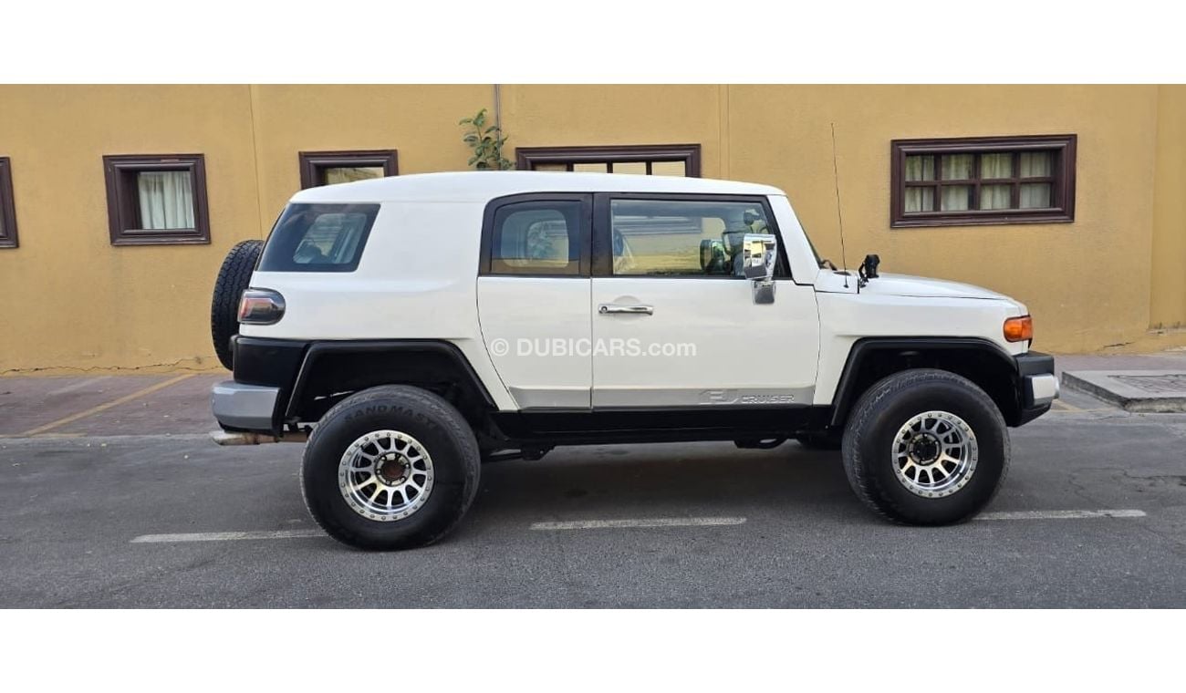 Toyota FJ Cruiser GXR 4.0L A/T