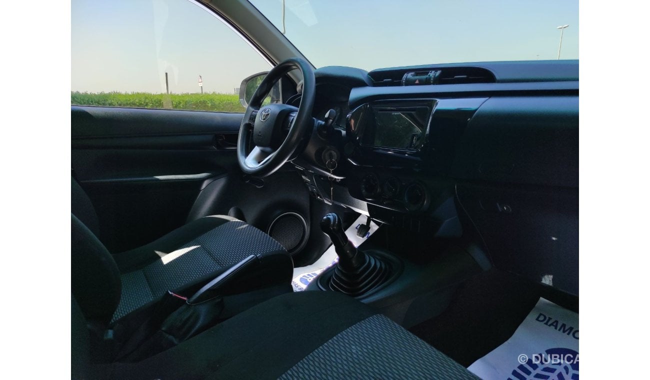 تويوتا هيلوكس Toyota Hilux 2020 single 4×2 manual petrol