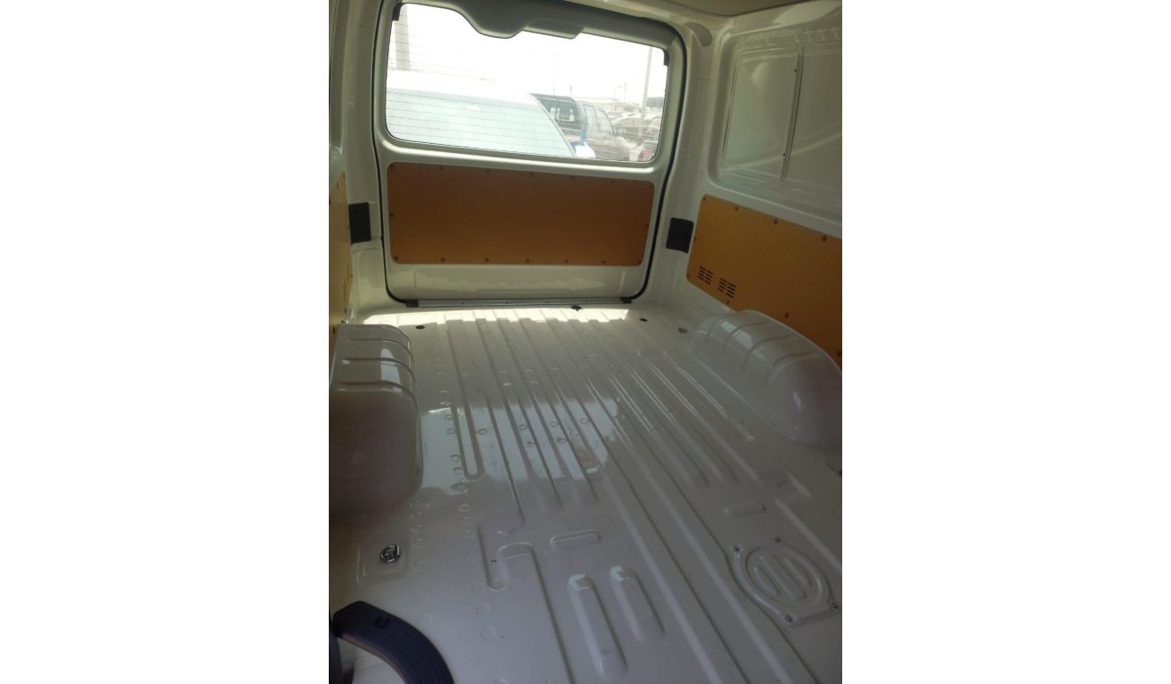 Toyota Hiace TOYOTA HIACE CARGO VAN STANDARD ROOF 3.0L DIESEL M/T