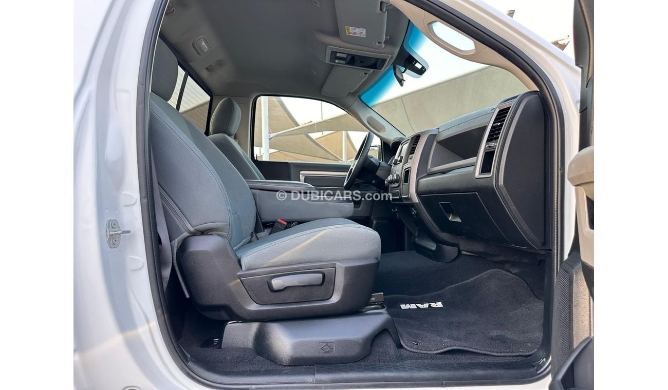 دودج رام فان Dodge Ram 1500 Classic_GCC_2020_Excellent Condition _Full option