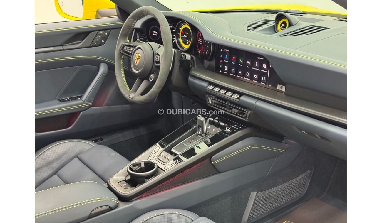 بورش 911 Carrera 4GTS 3.0L (450 HP) Coupe 2023 Porsche 911 Carrera 4 GTS, Warranty, Full Service History, Spo