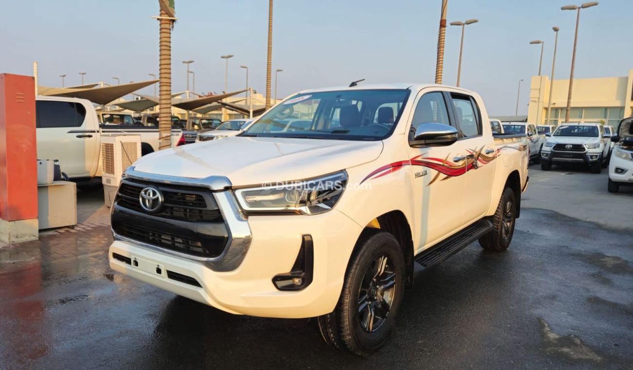 تويوتا هيلوكس GL 2.7L Double Cab Utility 4WD TOYOTA HILUX 2024 4 CYLINDER ENGINE 2.7 clean car without accident wi