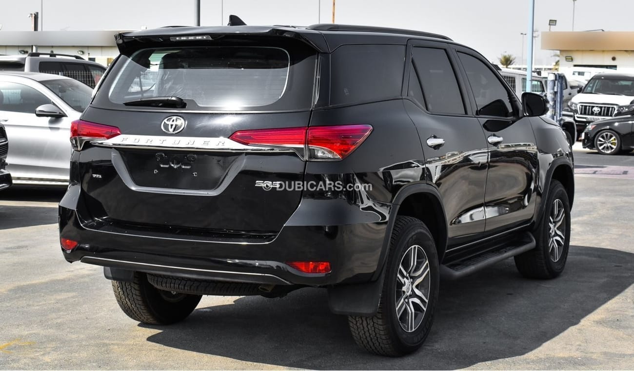 Toyota Fortuner SR5 2.7 Petrol A/T 4WD