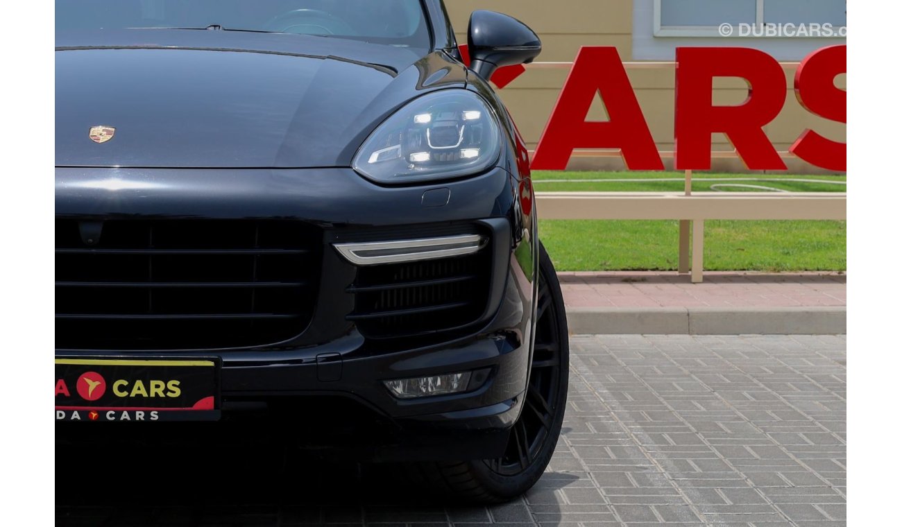 Porsche Cayenne GTS Porsche Cayenne GTS 2016 GCC under Agency Warranty with Flexible Down-Payment/ Flood Free.