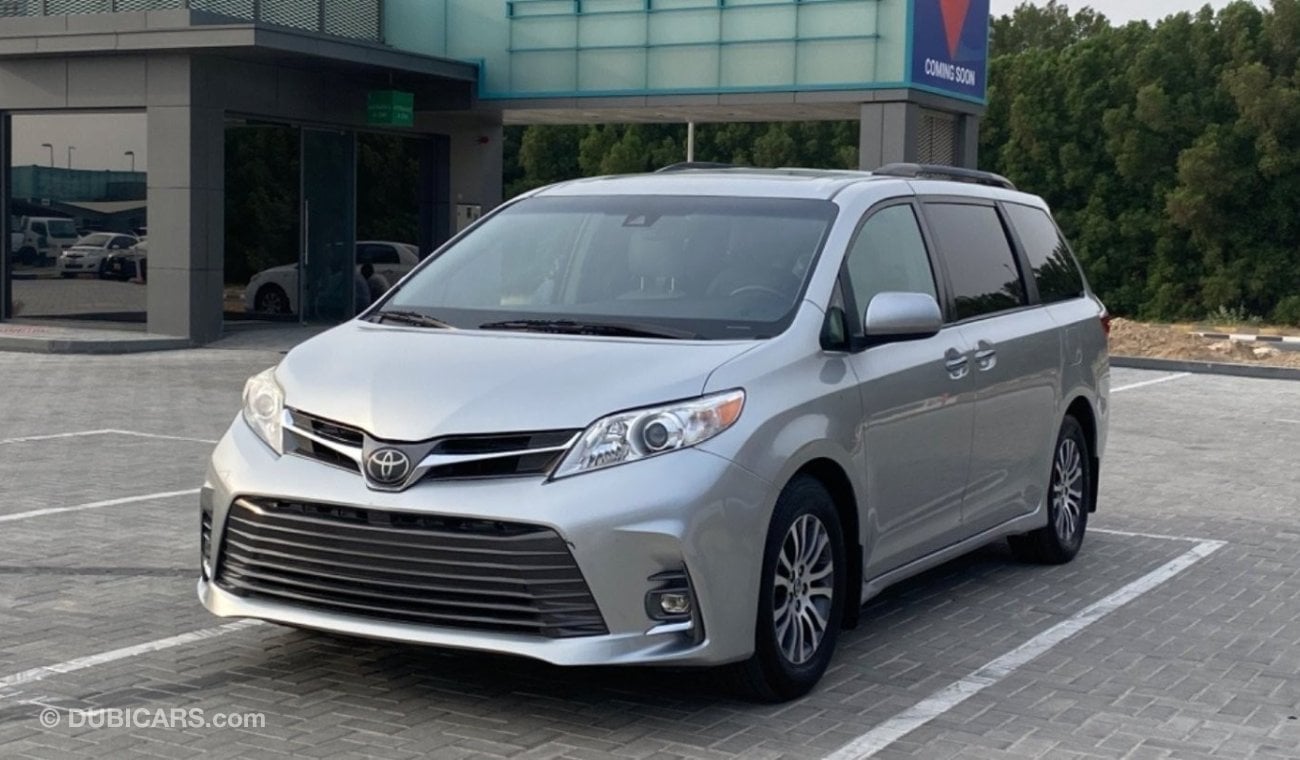 Toyota Sienna XLE, Full Option