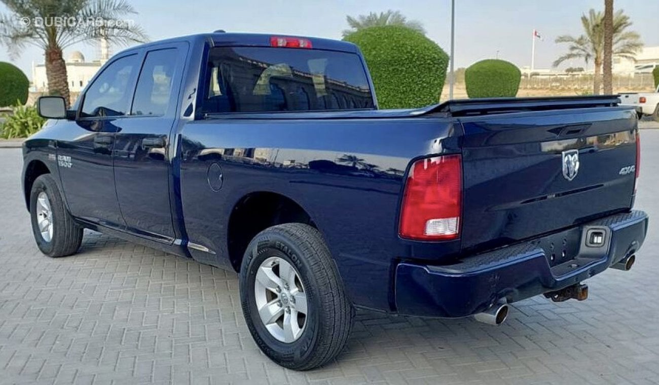 RAM 1500 ST 5,7L 4WD