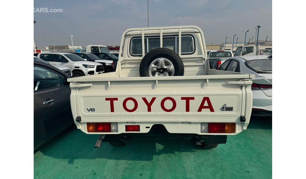 Toyota Land Cruiser Pick Up VDJ79 4.5L Pick Up 4WD 8 cylinders Diesel zero KM