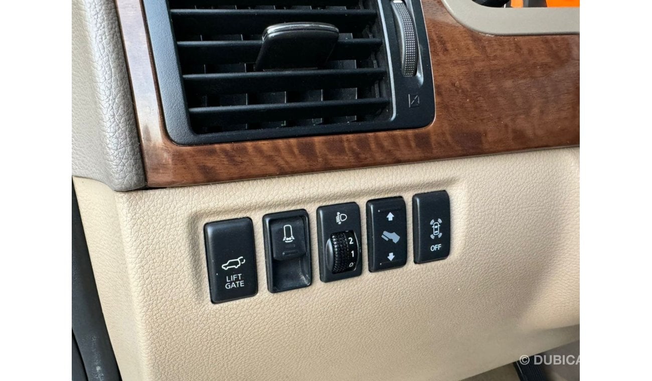 Nissan Armada LE خليجي