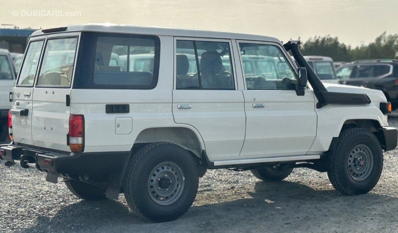 Toyota Land Cruiser Hard Top TOYOTA LAND CRUISER LC76 4.2D MT MY2024 – WHITE