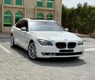 بي أم دبليو 750Li Exclusive 4.4L