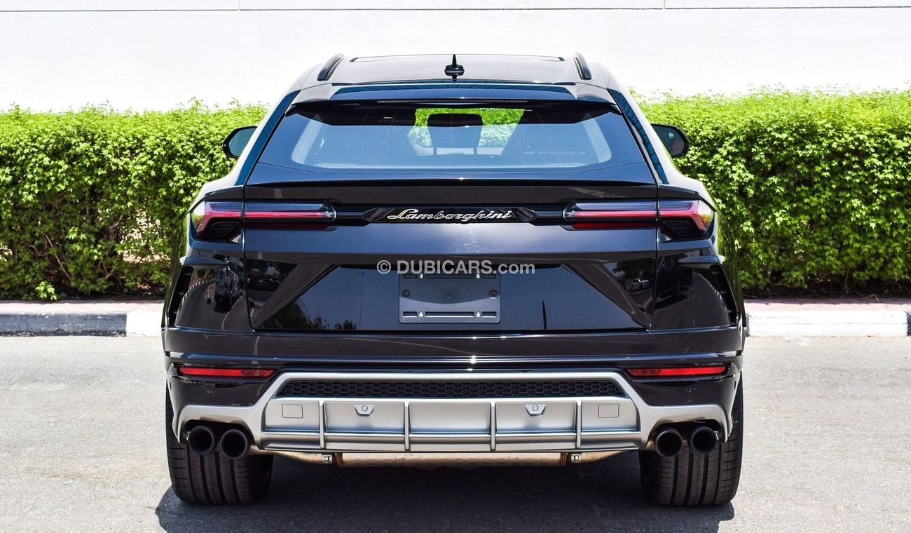 Lamborghini Urus Carbon Fiber Package (Export).  Local Registration + 10%